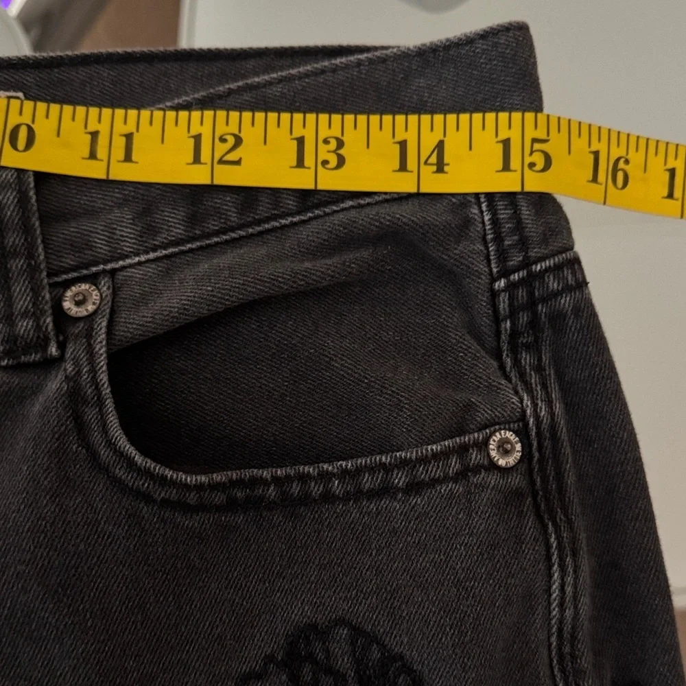 American Eagle Outfitters Charcoal Jeans with Black Floral Pattern - Picture 9 of 12